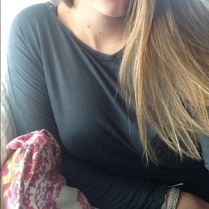 FLOWY LONG SLEEVE SHIRT